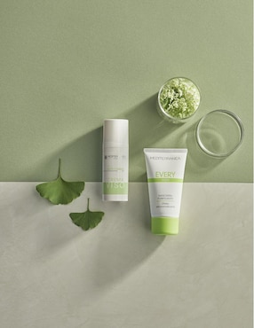 Crema facial recomendada para reafirmar día y noche Mediterranea Cosmetics para piel mixta y grasa