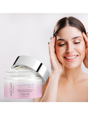 Crema facial recomendada para prevenir signos de la edad de día Postquam para todo tipo piel