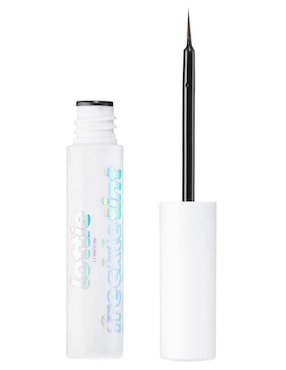Base de maquillaje líquida Lottie London Freckle mate
