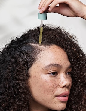 Sérum revitalizante para cabello Aveda de piel cuero cabelludo