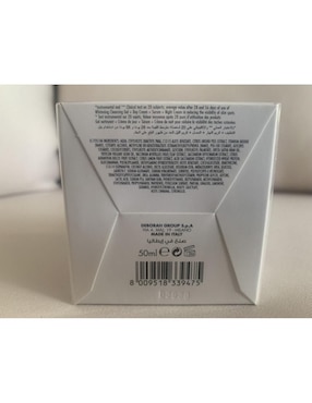 Crema facial recomendada para prevenir la aparición de manchas día Dermacol Whitening para todo tipo piel