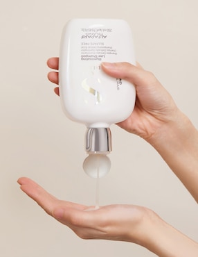 Shampoo para cabello Illuminating Low Diamond Semi Di Lino 250 ml