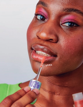 Brillo labial Glow Hub brillante