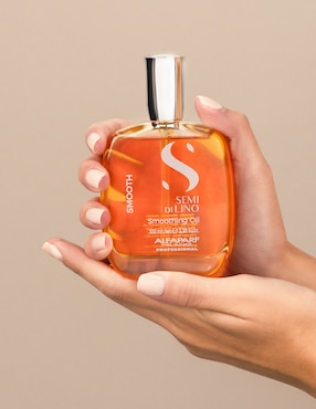 Aceite Smoothing oil para cabellos rebeldes Semi Di Lino Alisador 100 ml