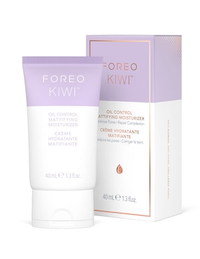 Crema facial recomendada para matificar e hidratar de día Oil Control Mattifying Moisturizer Foreo Kiwi para piel grasa