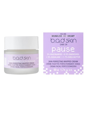 Crema facial recomendada para prevenir signos de la edad día y noche B.A.D Skin Game On para piel normal y sensible