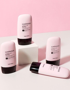 Crema facial recomendada para matificar e hidratar día Tony Moly para todo tipo piel