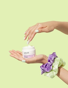 Crema facial recomendada para calmar y aliviar la piel día y noche Snp Prep para todo tipo piel