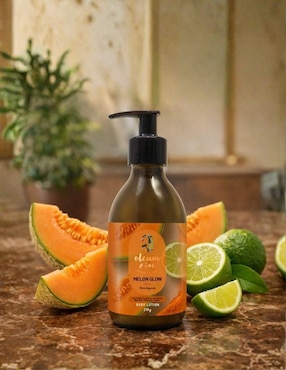 Crema para cuerpo y manos recomendada para hidratar día y noche Oleum Vitae todo tipo de piel