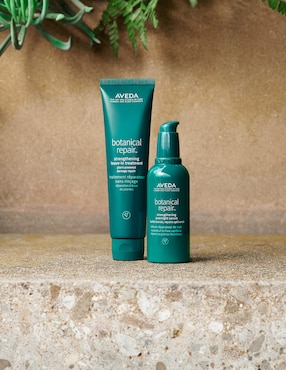 Sérum hidratante para cabello Intensivo Nocturno de la Colección Botanical Repair™ Strengthening Overnight de Aveda Aveda