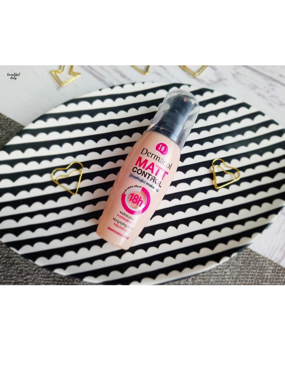 Base de maquillaje líquida mate 4
