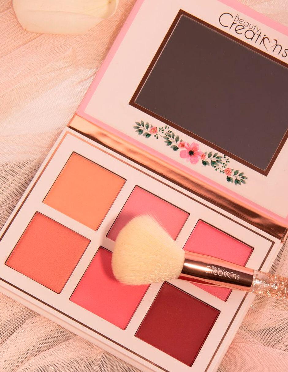 Blush en polvo compacto Floral Bloom 3