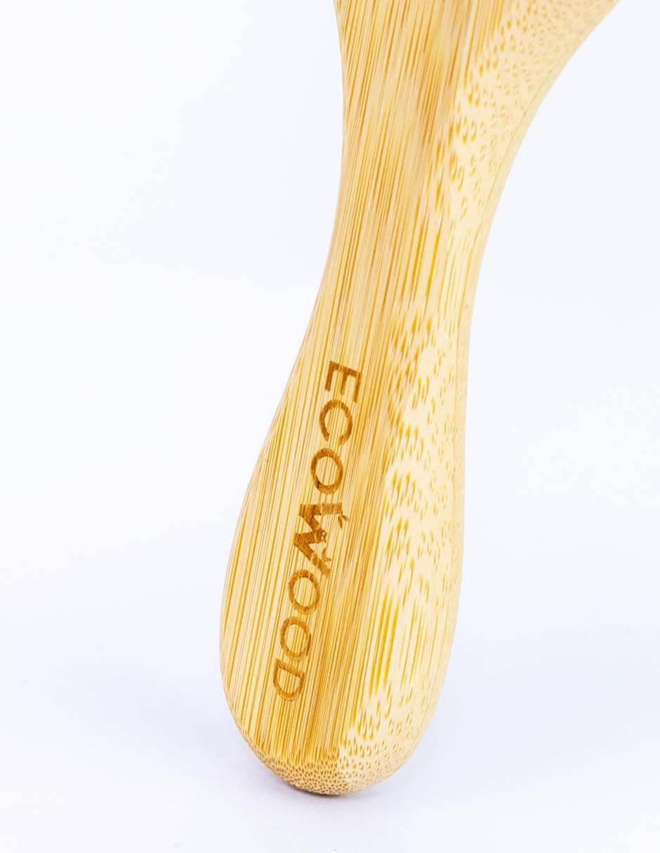 Cepillo para cabello de bambú 4