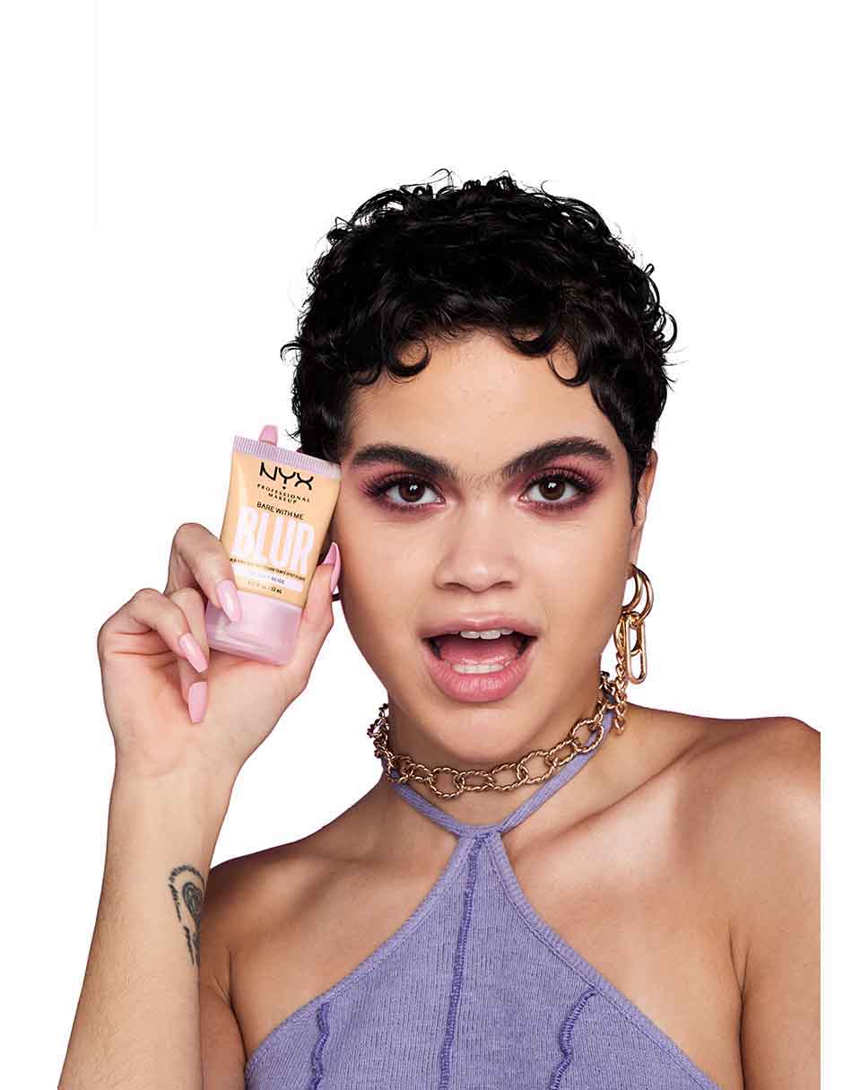 Base de maquillaje líquida Bare With Me Blur Tint liso 5