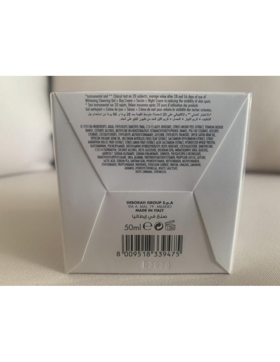 Crema facial recomendada para prevenir la aparición de manchas día Whitening para todo tipo piel 3