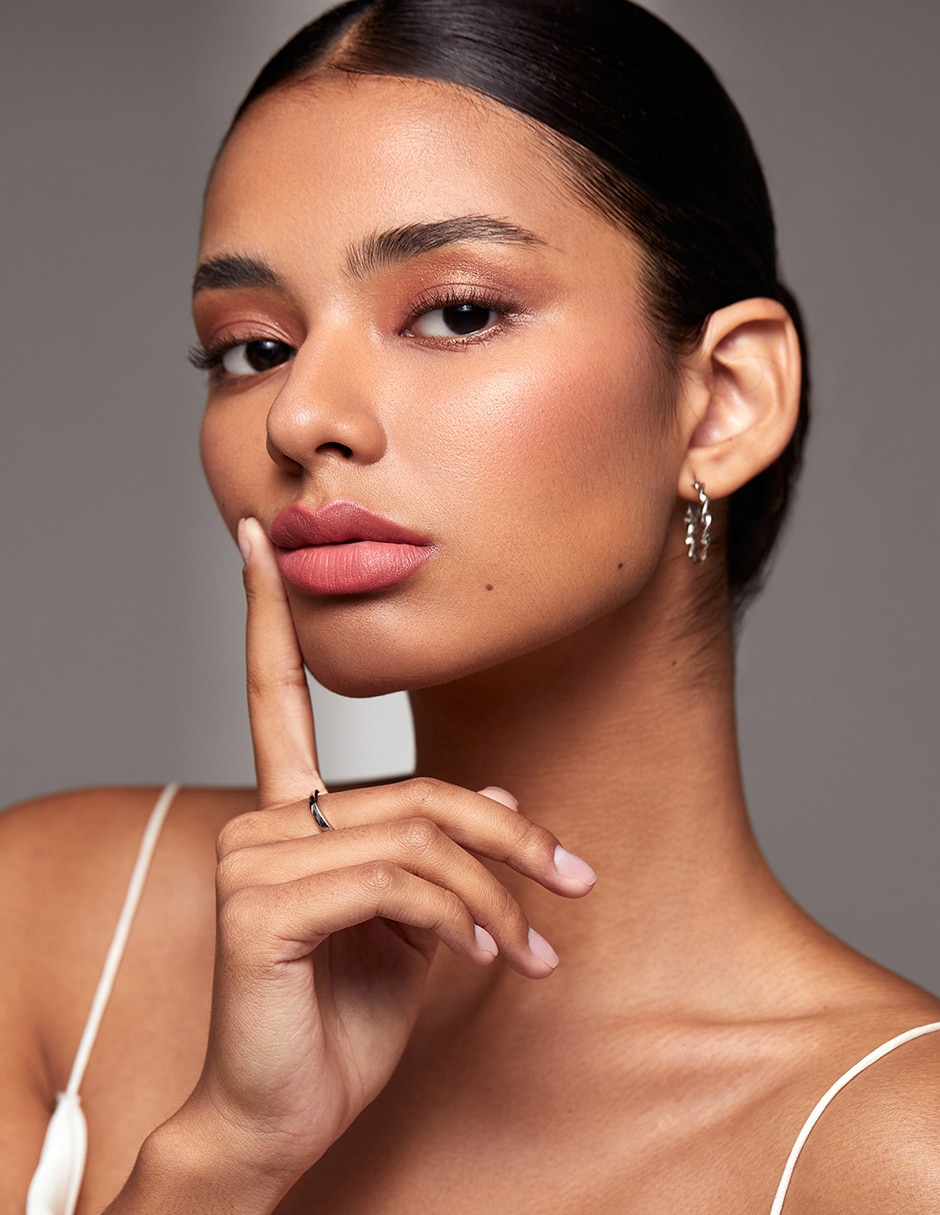 Delineador para labios mate Glam 101 3