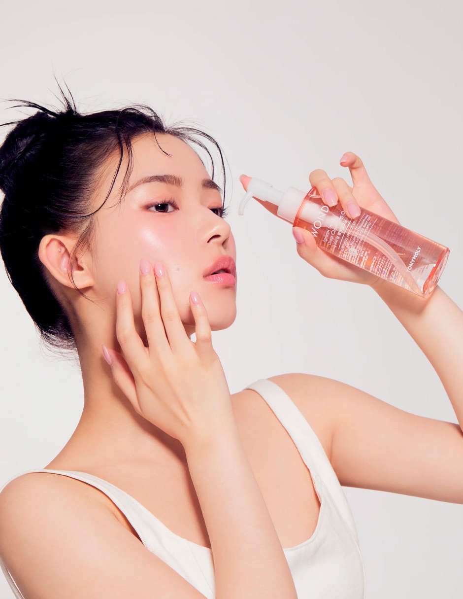 Limpiador facial Apricot Deep Cleansing Oil Wonder para purificar 2