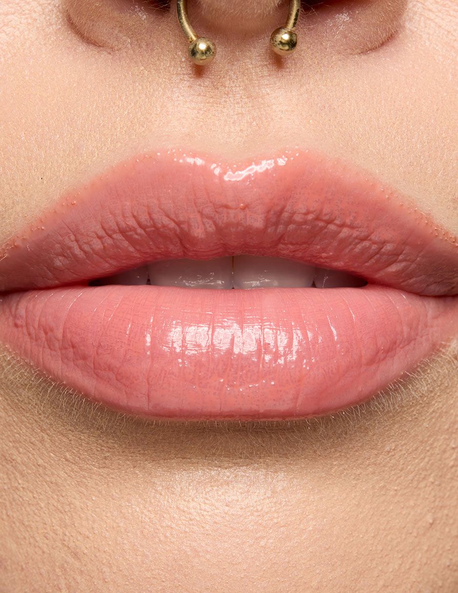 BRILLO DE LABIOS EN BARRA