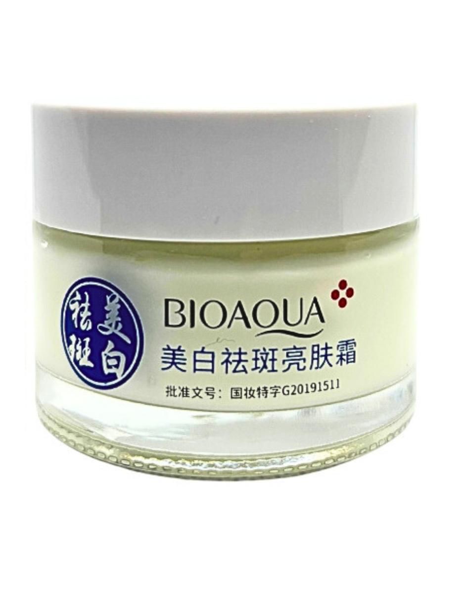 Crema facial recomendada para reducir manchas día y noche para todo tipo piel